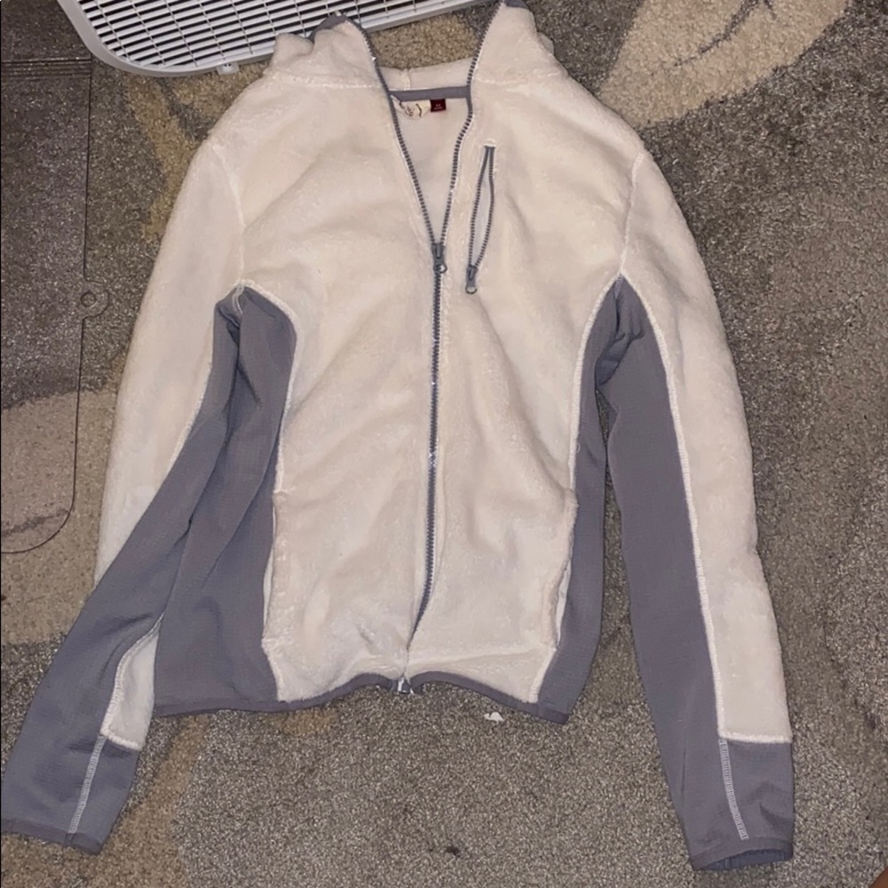 SO zip up hoodie